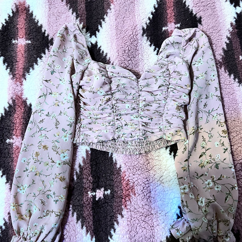 Cropped long sleeve